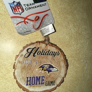 Forever Collectibles NFL‎ Ravens Wood Slice Christmas Ornament